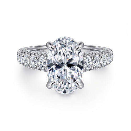 18K White Gold Oval Cut Diamond Engagement Ring