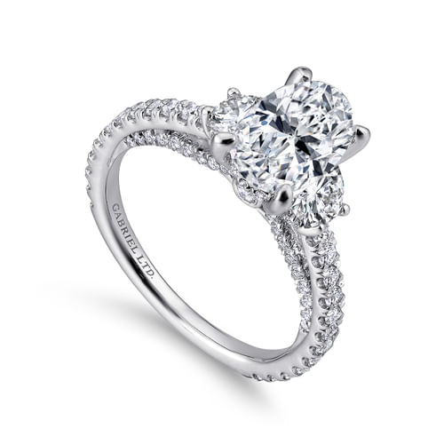 18K White Gold Oval Diamond Engagement Ring