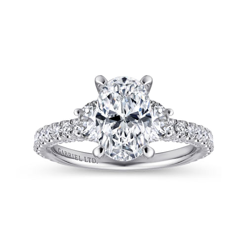18K White Gold Oval Diamond Engagement Ring