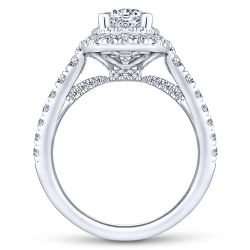 18K White Gold Oval Diamond Engagement Ring