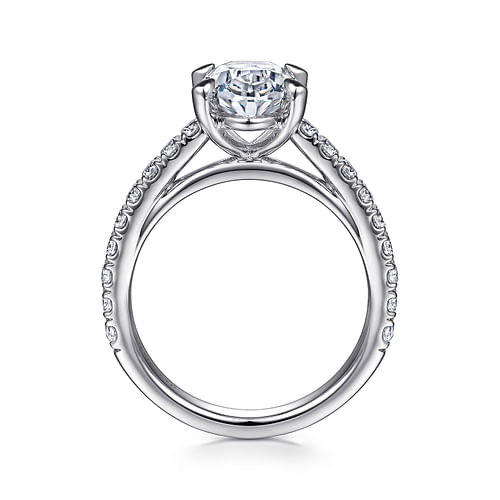 18K White Gold Oval Diamond Engagement Ring