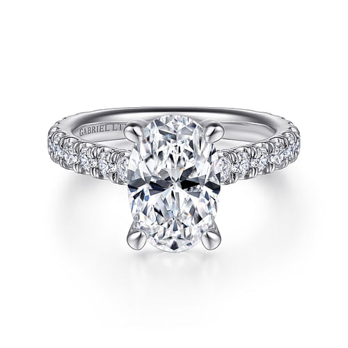 18K White Gold Oval Diamond Engagement Ring