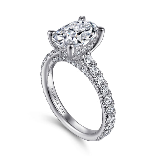 18K White Gold Oval Diamond Engagement Ring