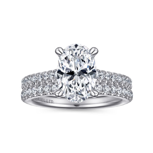 18K White Gold Oval Diamond Engagement Ring