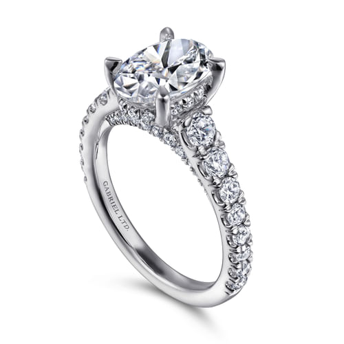 18K White Gold Oval Diamond Engagement Ring
