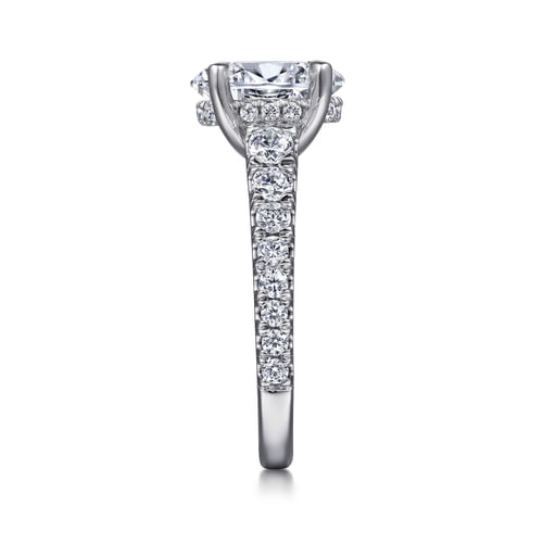 18K White Gold Oval Diamond Engagement Ring