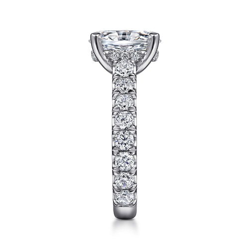 18K White Gold Oval Diamond Engagement Ring