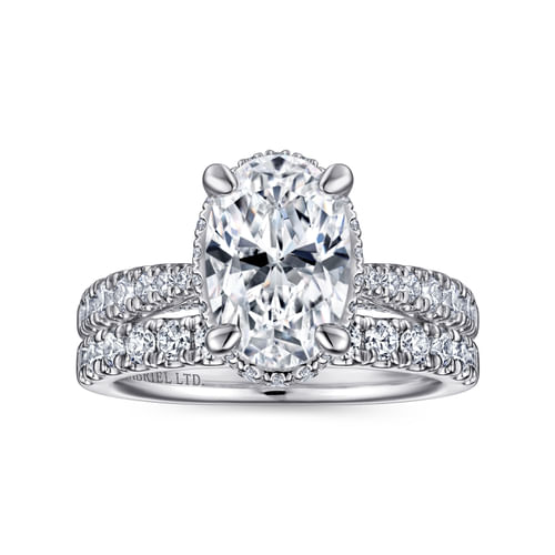 18K White Gold Oval Diamond Engagement Ring