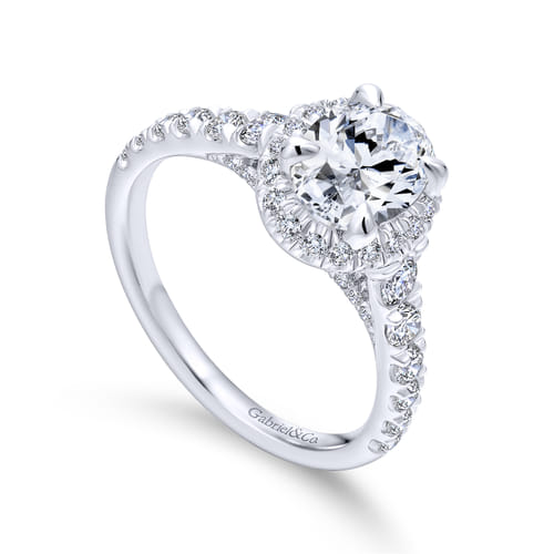 18K White Gold Oval Halo Diamond Engagement Ring 18K White Gold Oval Halo Diamond Engagement Ring