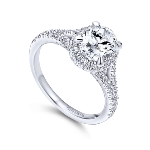 18K White Gold Oval Halo Diamond Engagement Ring