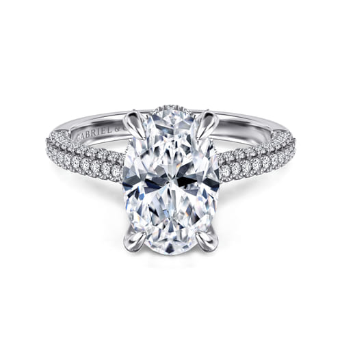 18K White Gold Oval Pavé Diamond Engagement Ring 18K White Gold Oval Pavé Diamond Engagement Ring