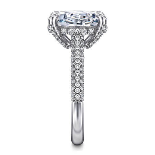 18K White Gold Oval Pavé Diamond Engagement Ring 18K White Gold Oval Pavé Diamond Engagement Ring