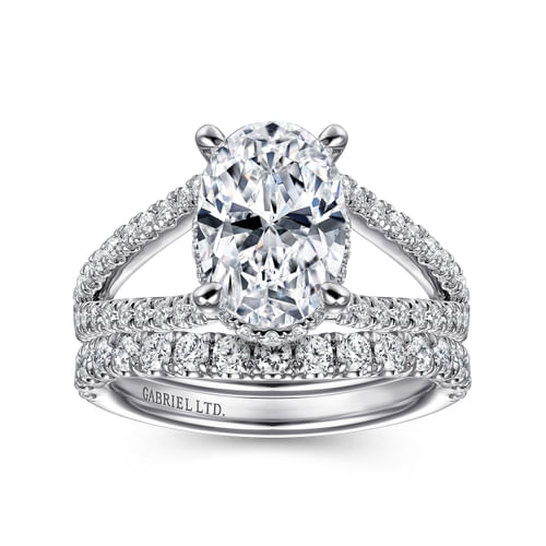 18K White Gold Oval Split Shank Diamond Engagement Ring