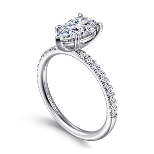 18K White Gold Pear Shape Diamond Engagement Ring