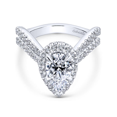 18K White Gold Pear Shape Halo Diamond Engagement Ring