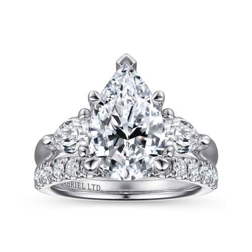 18K White Gold Pear Shape Three Stone Diamond Engagement Ring