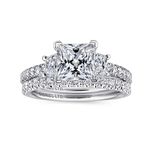18K White Gold Princess Cut Diamond Engagement Ring