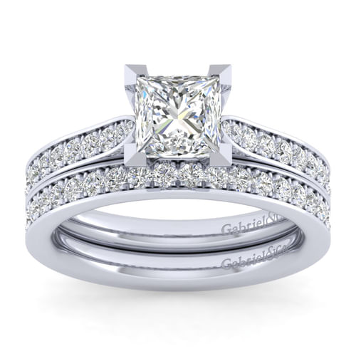 18K White Gold Princess Cut Diamond Engagement Ring