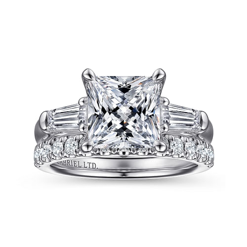 18K White Gold Princess Cut Three Stone Diamond Engagement Ring