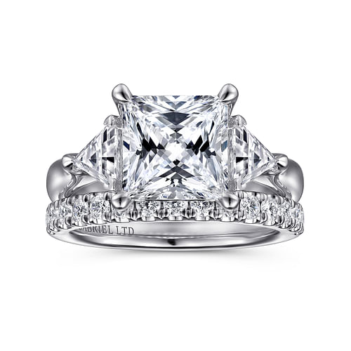 18K White Gold Princess Cut Three Stone Diamond Engagement Ring