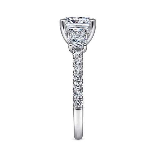 18K White Gold Round 3 Stone Diamond Engagement Ring