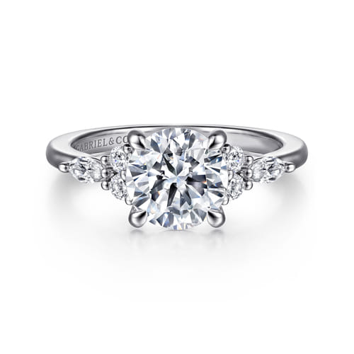 18K White Gold Round Diamond Cluster Engagement Ring 18K White Gold Round Diamond Cluster Engagement Ring