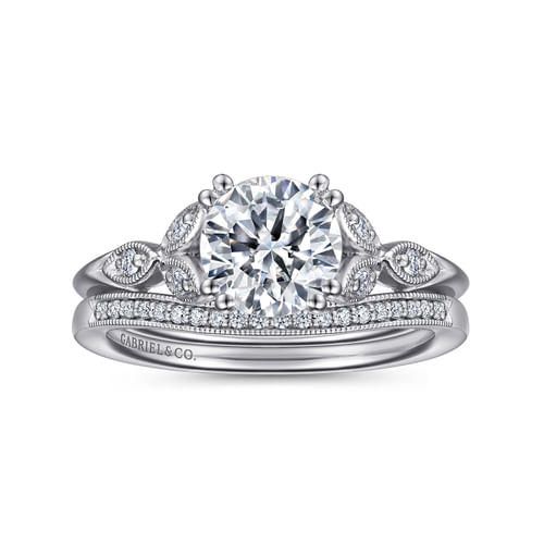 18K White Gold Round Diamond Engagement Ring