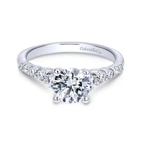 18K White Gold Round Diamond Engagement Ring