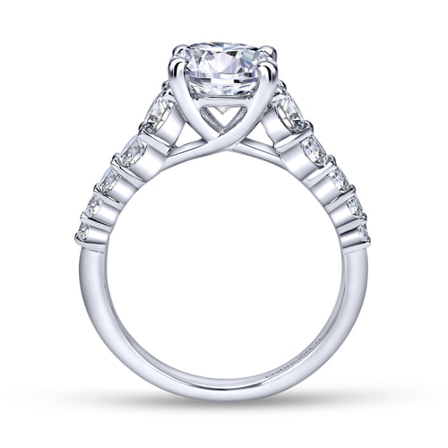 18K White Gold Round Diamond Engagement Ring