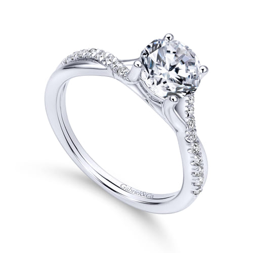 18K White Gold Round Diamond Engagement Ring