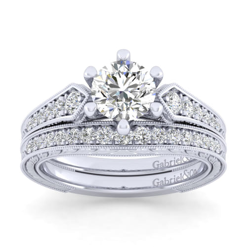 18K White Gold Round Diamond Engagement Ring
