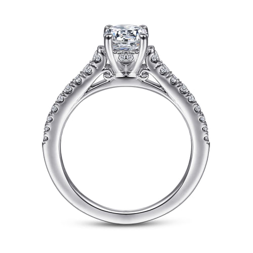 18K White Gold Round Diamond Engagement Ring