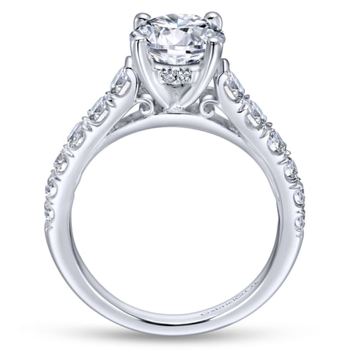 18K White Gold Round Diamond Engagement Ring