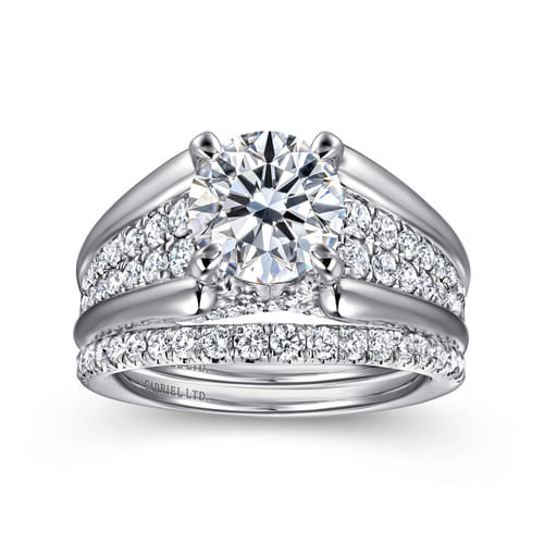 18K White Gold Round Diamond Engagement Ring