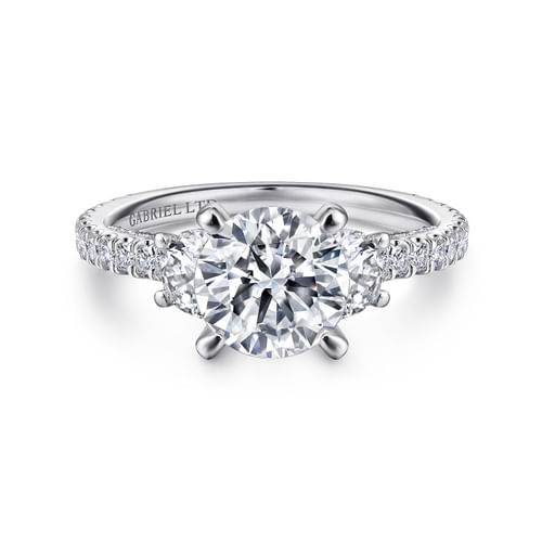 18K White Gold Round Diamond Engagement Ring