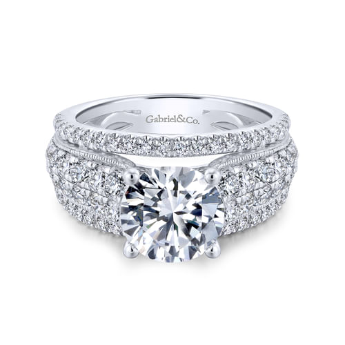 18K White Gold Round Diamond Engagement Ring