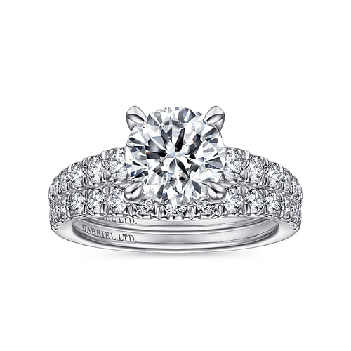 18K White Gold Round Diamond Engagement Ring