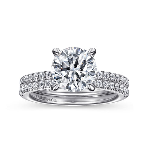 18K White Gold Round Diamond Engagement Ring