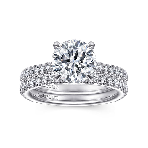 18K White Gold Round Diamond Engagement Ring