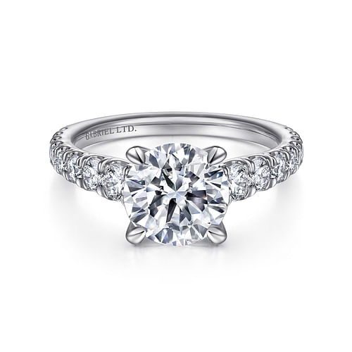18K White Gold Round Diamond Engagement Ring