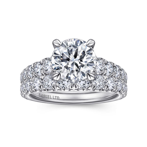 18K White Gold Round Diamond Engagement Ring