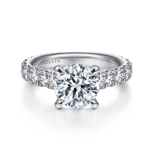 18K White Gold Round Diamond Engagement Ring