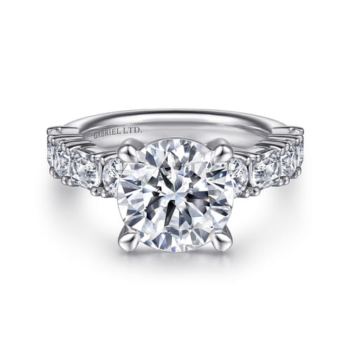 18K White Gold Round Diamond Engagement Ring