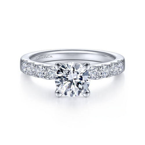 18K White Gold Round Diamond Engagement Ring