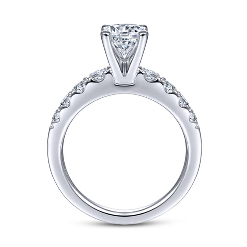 18K White Gold Round Diamond Engagement Ring