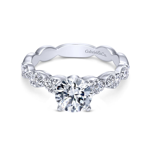 18K White Gold Round Diamond Engagement Ring