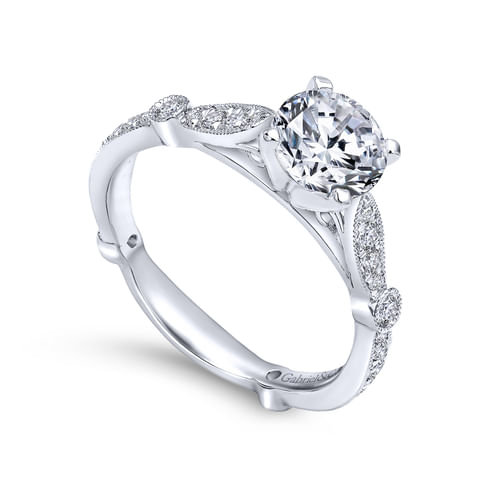 18K White Gold Round Diamond Engagement Ring