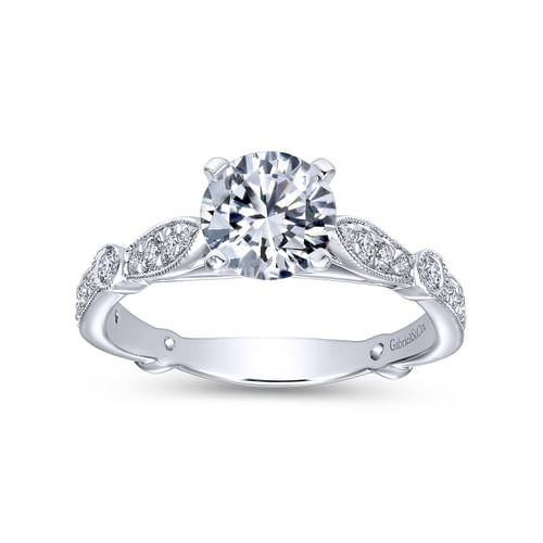 18K White Gold Round Diamond Engagement Ring