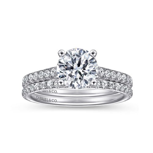 18K White Gold Round Diamond Engagement Ring