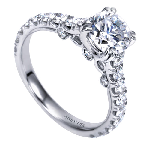 18K White Gold Round Diamond Engagement Ring